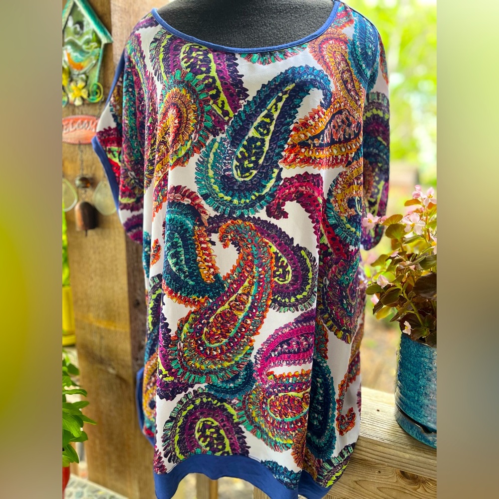 Spense Woman 2X Colorful Paisley Chiffon Front & Solid Soft Knit Back Tunic Top